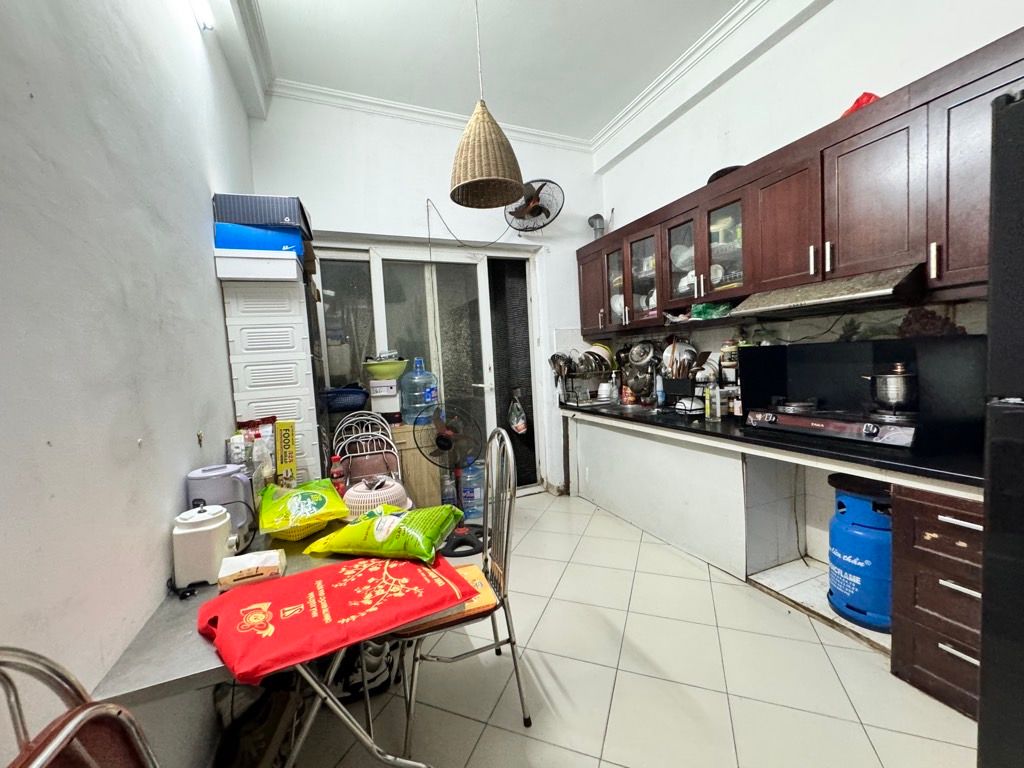 MẶT PHỐ SƠN TÂY - VỈA HÈ 4M - ĐOẠN NÚT GIAO KIM MÃ RỘNG THOÁNG