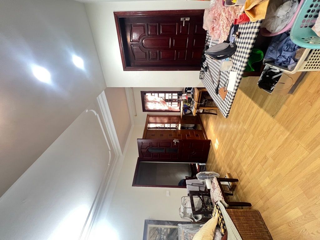 NHÀ LÔ GÓC KHU PHÂN LÔ ĐẦM TRẤU - MẶT TIỀN 12M - VỈA HÈ 4M