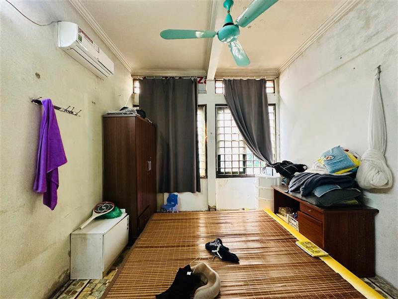 NHÀ CŨ MẶT ĐƯỜNG CẦU GIẤY - KINH DOANH ĐỈNH - MẶT TIỀN QUYỀN LỰC