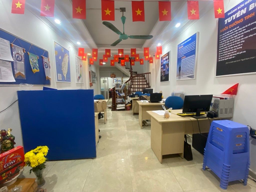 NHÀ MẶT PHỐ MAI DỊCH, LÀM VĂN PHÒNG CHO THUÊ, DÂN TRÍ CAO