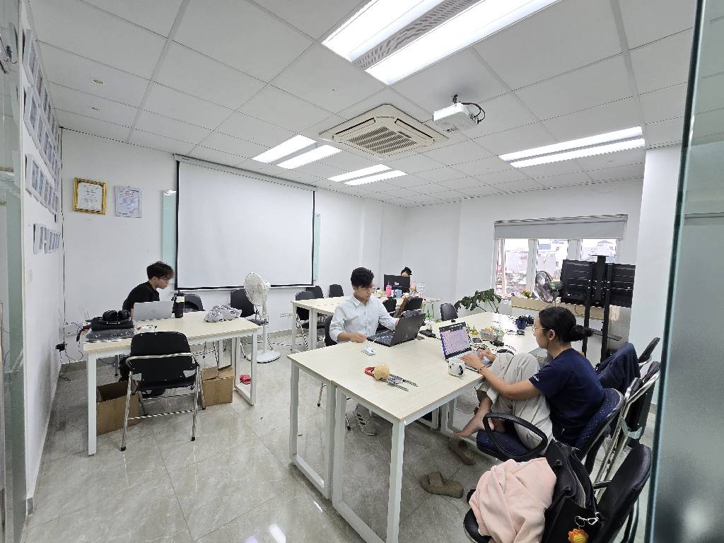 TOÀ VĂN PHÒNG LÔ GÓC, VỈA HÈ RỘNG, VỊ TRÍ ĐỈNH, DÒNG TIỀN 2TỶ4/NĂM