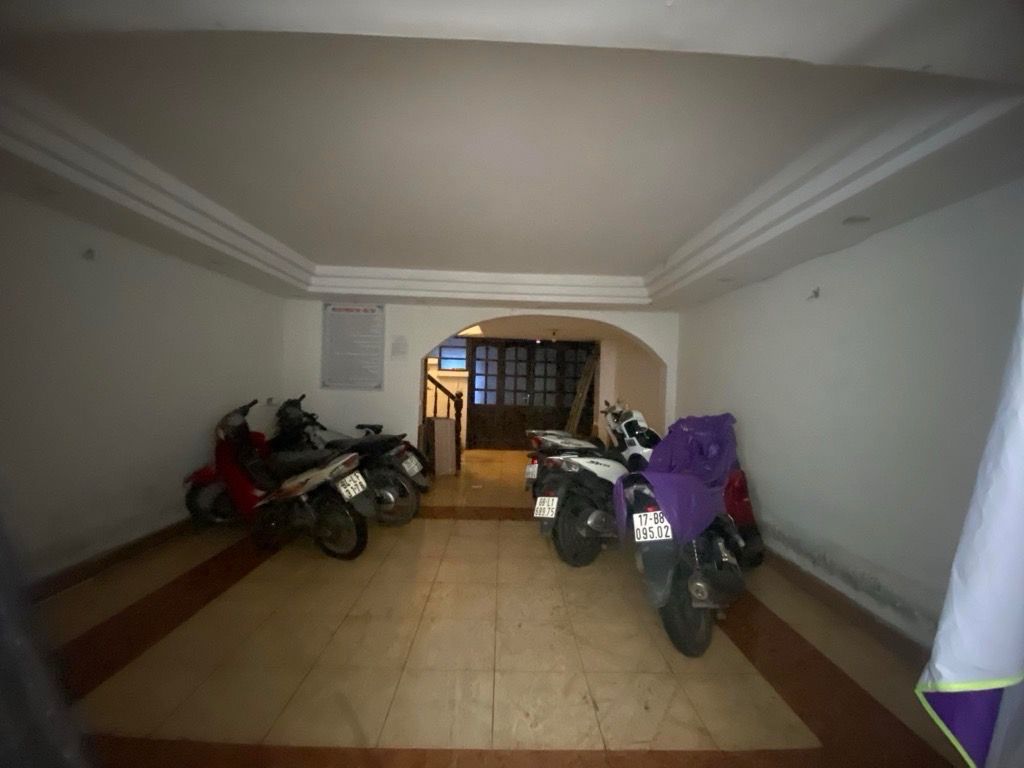 NHÀ DÂN XÂY, PHÂN LÔ ĐƯỜNG LẠC LONG QUÂN, CÁCH 1 NHÀ RA VÕ CHÍ CÔNG