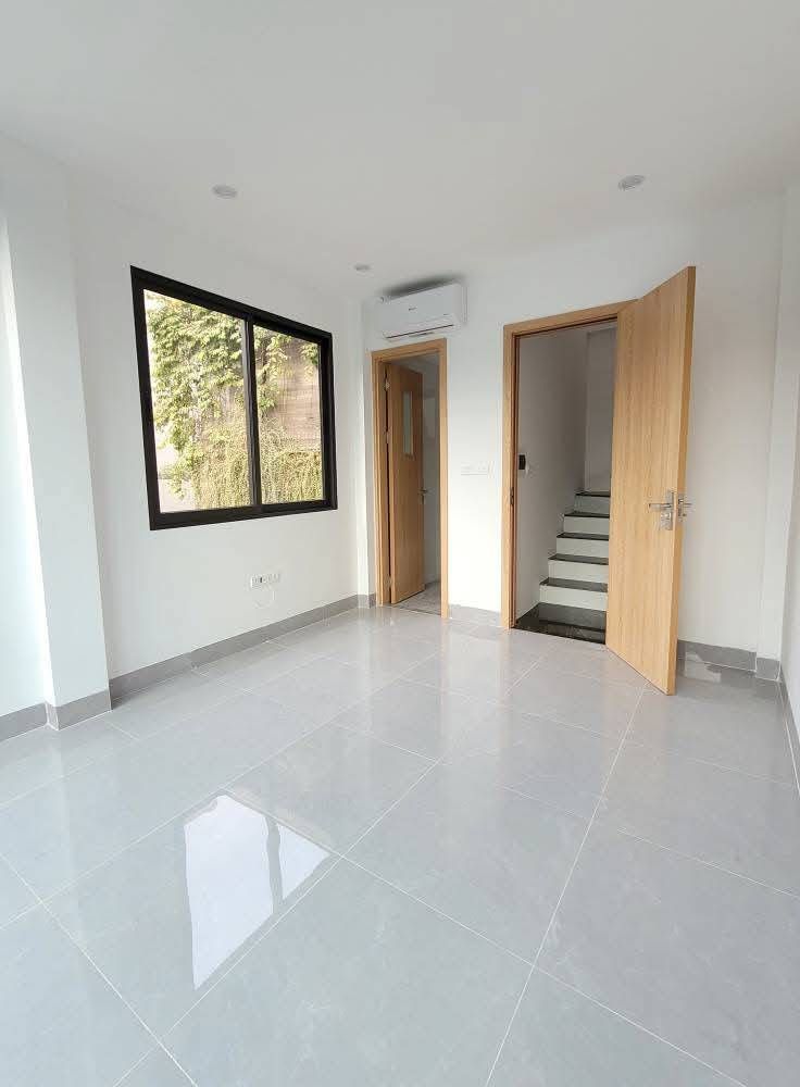 NHÀ NHỎ MẶT ĐƯỜNG BƯỞI, THÊM MẶT NGÕ SAU NHÀ, MẶT TIỀN 3.5M