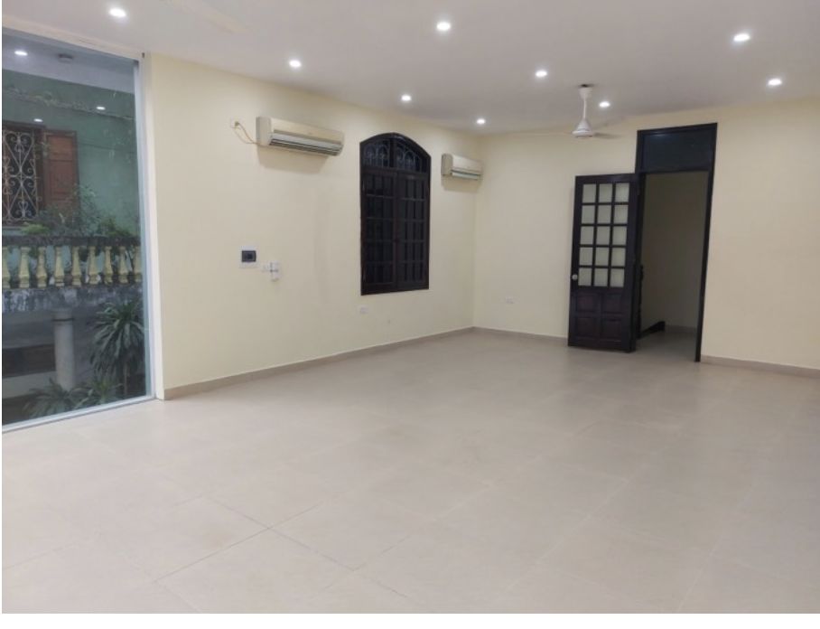 BÁN NHÀ KHU PHÂN LÔ HOÀNG QUỐC VIỆT, LÔ GÓC, 2 MẶT TIỀN