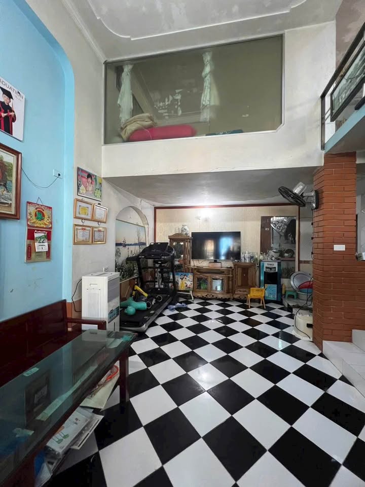 NHÀ PHÂN LÔ THÁI HÀ, MẶT TIỀN 4.7M, Ô TÔ TRÁNH, KINH DOANH TỐT