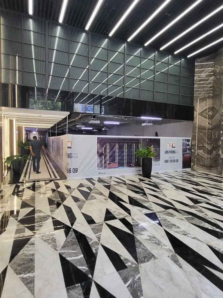 TOÀ NHÀ VĂN PHÒNG PHỐ ĐỘI CẤN, MẶT TIỀN 10M, 2 THOÁNG, HOÀN CÔNG + PCCC ĐẦY ĐỦ