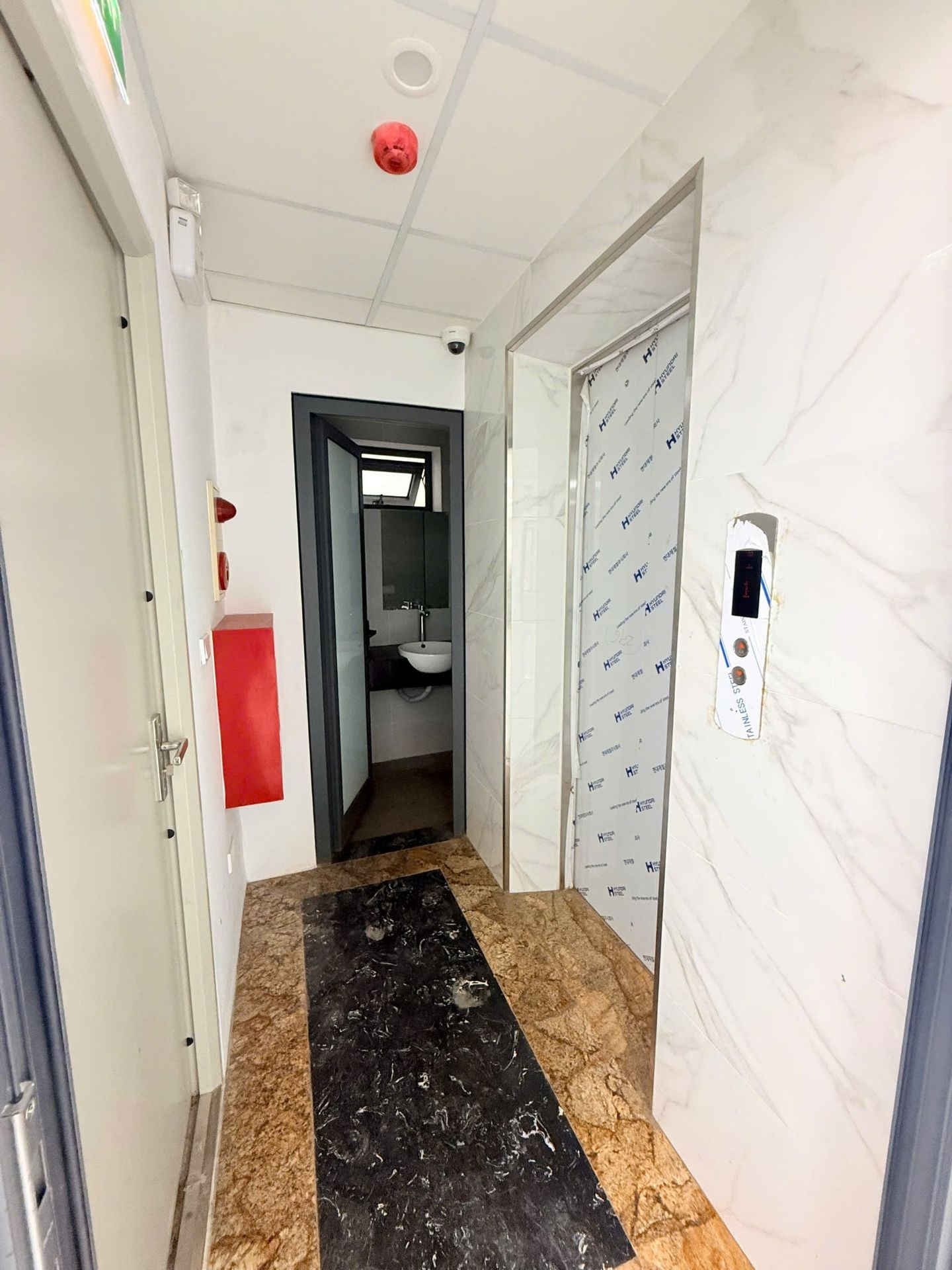 SIÊU PHẨM MẶT PHỐ YÊN PHỤ, 2 HẦM, THÔNG SÀN, 2 THOÁNG, 7 TẦNG, MẶT TIỀN 5.8M