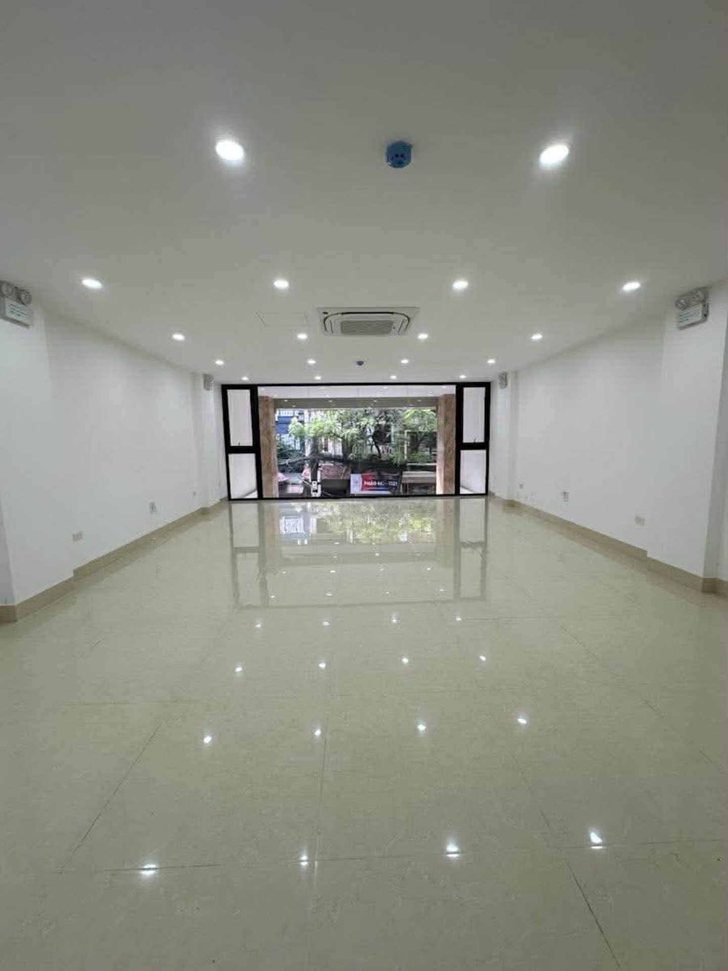 SIÊU PHẨM MẶT PHỐ NGUYỄN NGỌC NẠI, TÒA VĂN PHÒNG 9 TẦNG CÓ HẦM, DÒNG TIỀN 130TR/THÁNG